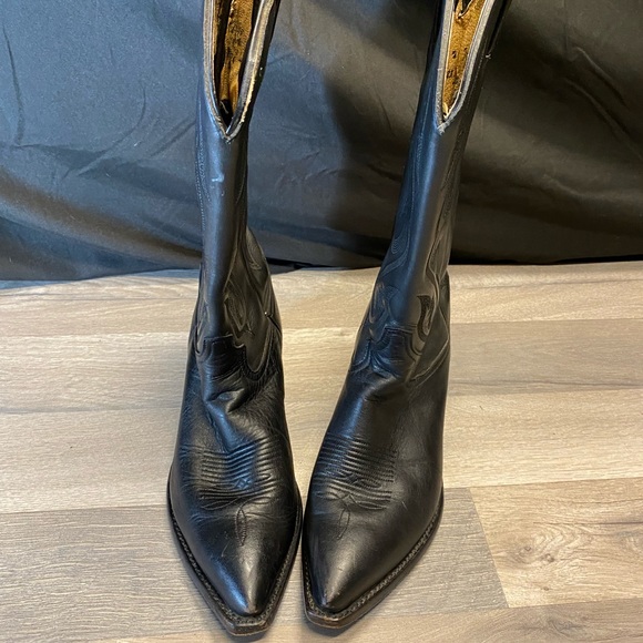 Broken In Tony Lamas, still in great shape - Picture 4 of 5